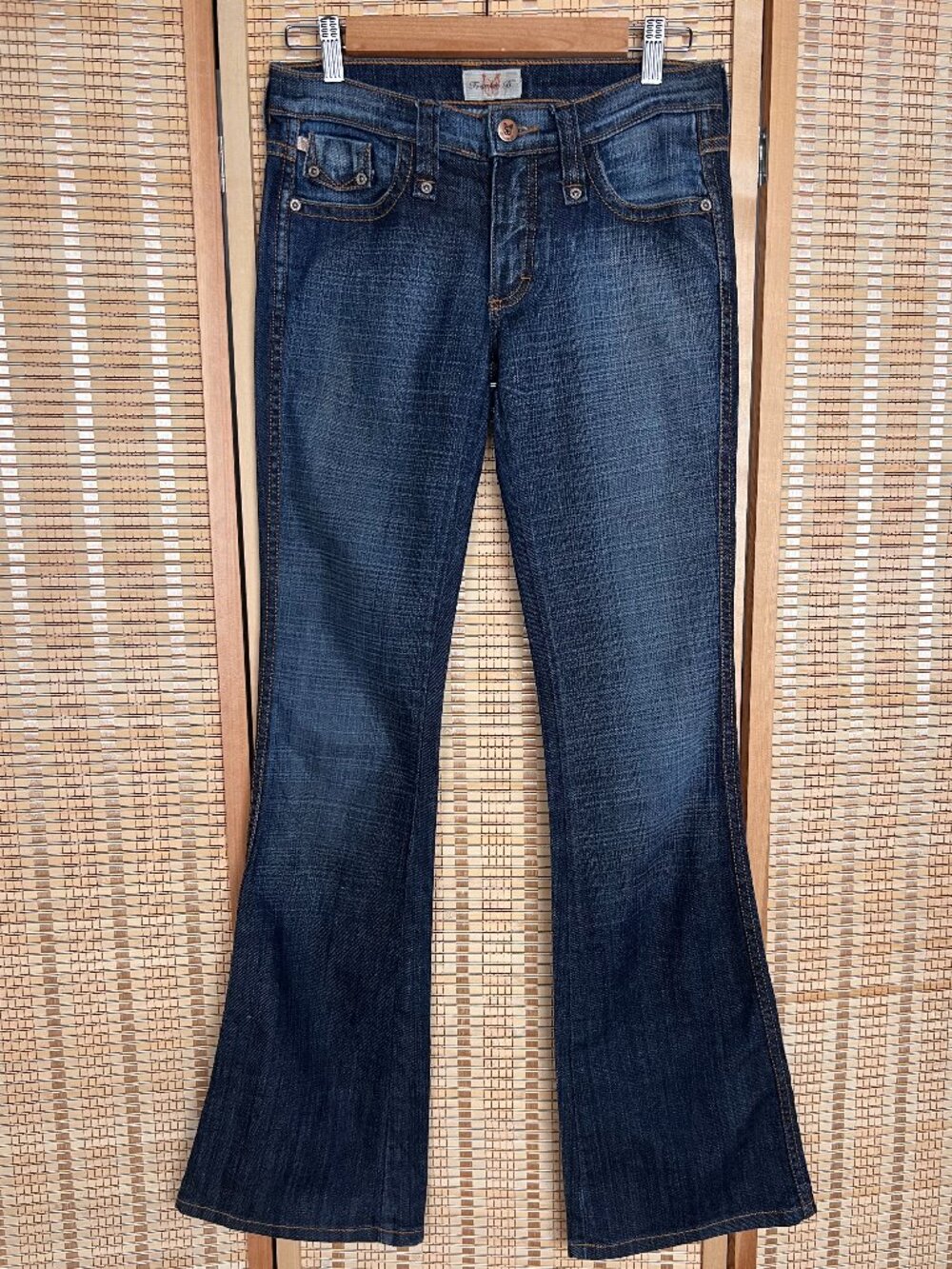 Vintage Y2K Frankie B low rise flare jeans in a classic dark wash size 4